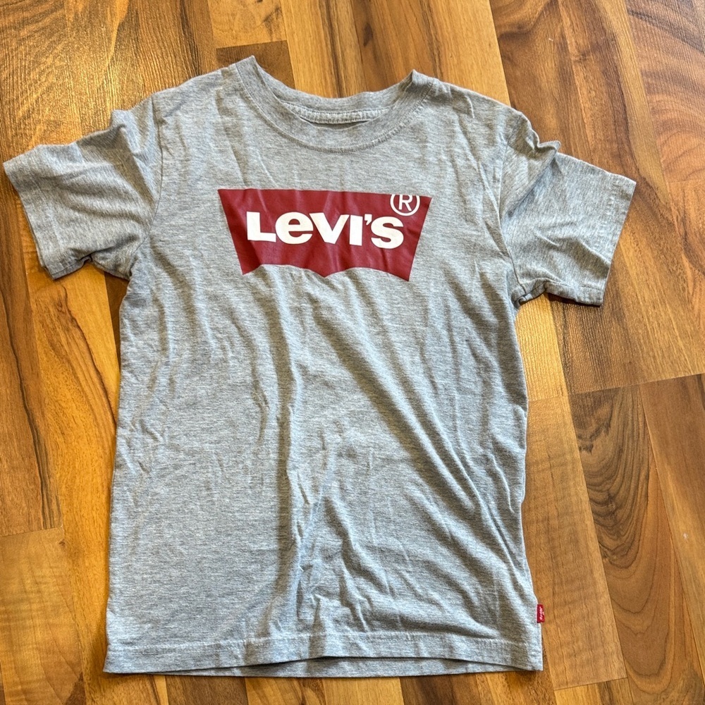 Levi's Gray Tee with Red Logo